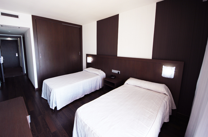 Einladendes Zimmer im Hotel Mediterranean Sand
